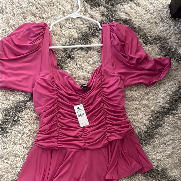 Express Pink Ruched Top - Picture 4 of 4